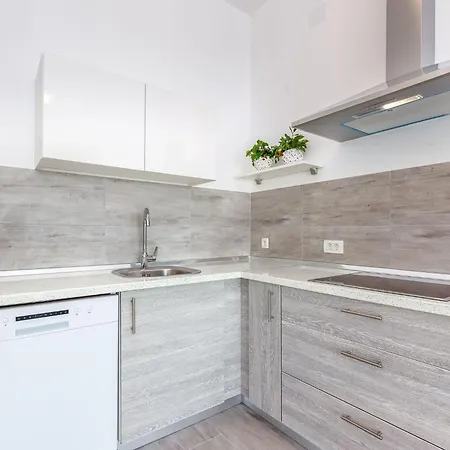 Veronique 3 By Interhome *