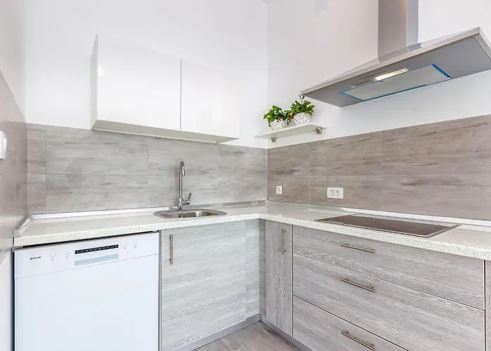 Veronique 3 By Interhome *